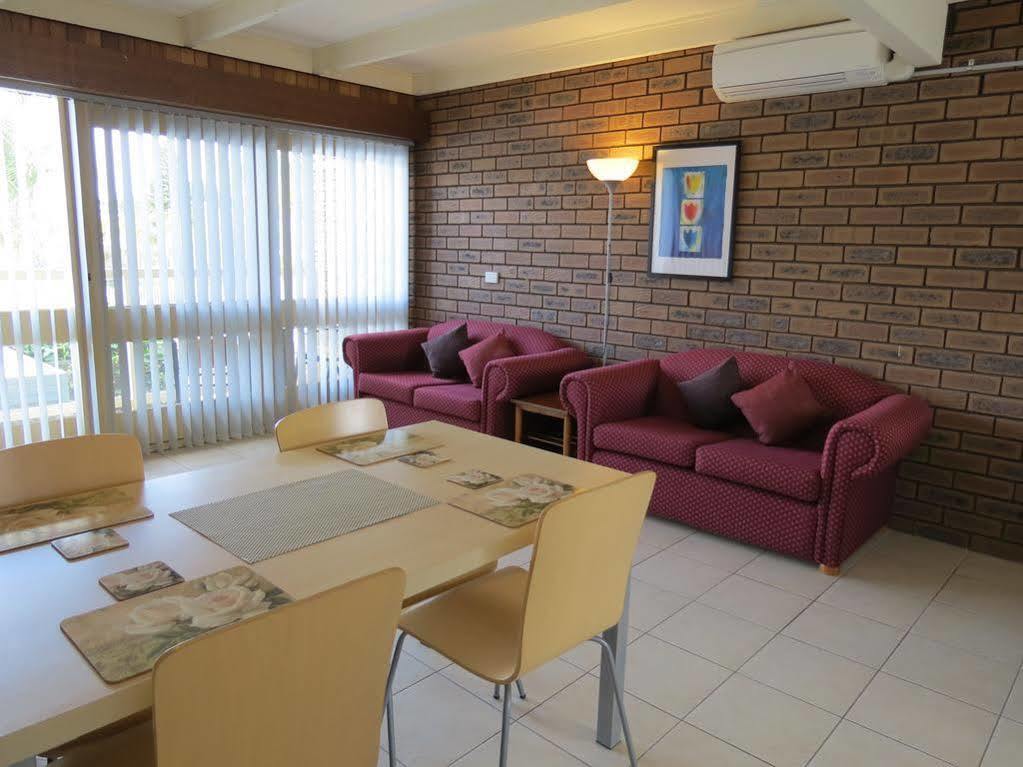 Chapman Court Aparthotel เมริมบูลา ภายนอก รูปภาพ
